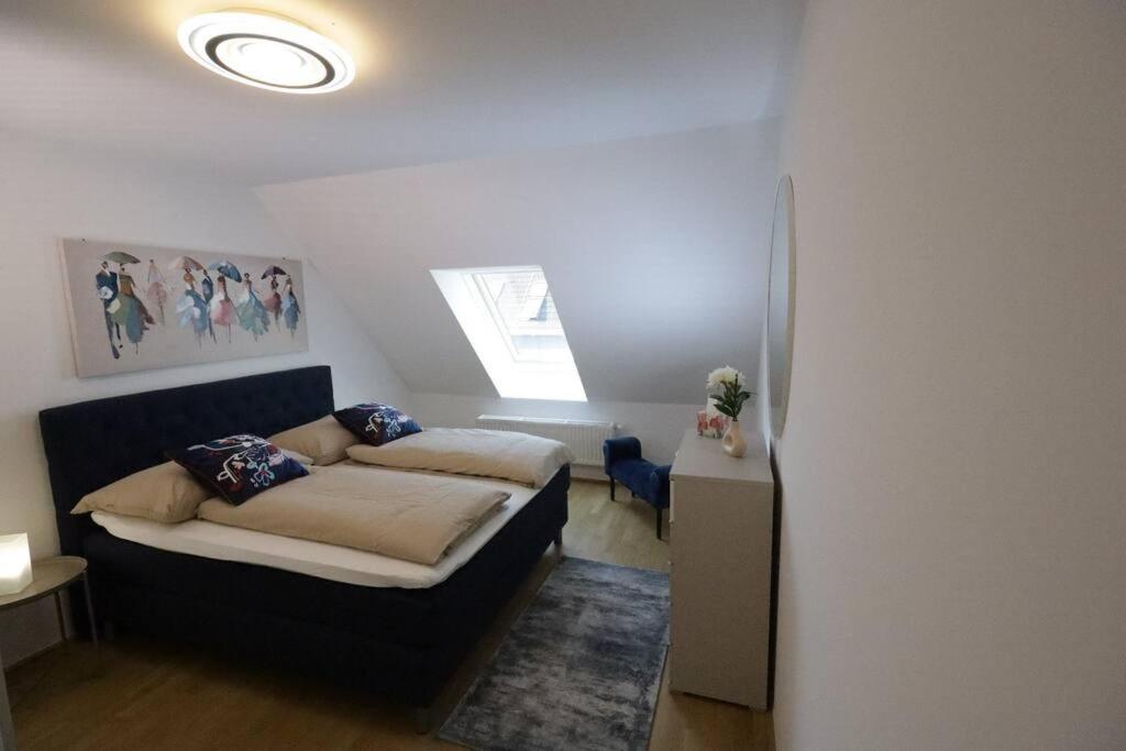 Moderne L Bg15 * Viena